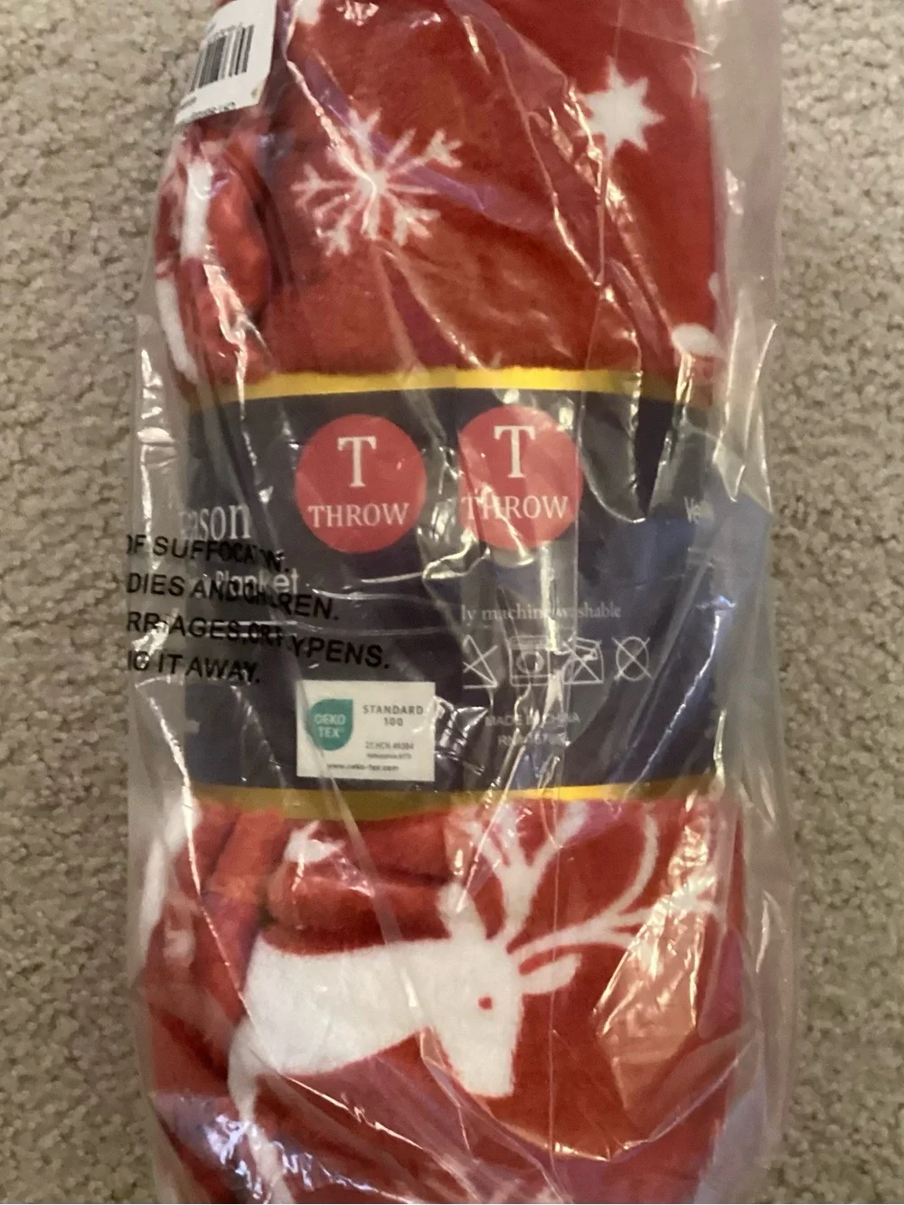Red Snowflake Velvet Touch Throw Blanket